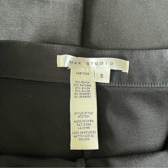 💠3/$10 MAX STUDIO Black Leggings Small - Picture 4 of 4